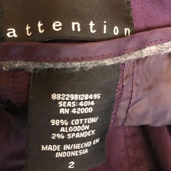 Attention Modern Fit Capris - Picture 6 of 6